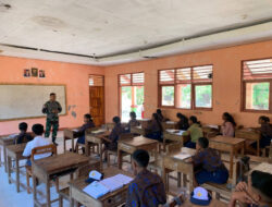 Turut Ajari Wawasan Kebangsaan, Pos Napan Satgas Pamtas RI RDTL Sektor Barat Jadi Guru Dadakan