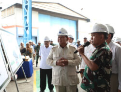Menhan Prabowo Tinjau Pembangunan Kapal Perang Frigate Merah Putih di PT PAL Indonesia