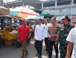 Pj. Walikota Langsa Cek Harga Kebutuhan Pokok di Pasar