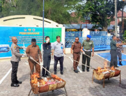 Bea Cukai Langsa Bersama Forkopimda Musnahkan Hasil Barang Bukti Ilegal