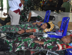 Peringati HUT ke-79 Persit Kartika Chandra Kirana, Kodim 1710/Mimika Bersama Satuan TNI-Polri Lainnya Gelar Acara Donor Darah