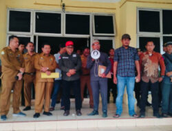 Warga Kecamatan Kota Baharu dan Singkohor, Unjuk Rasa di Kantor DPRK Aceh Singkil Terkait HGU PT Nafasindo