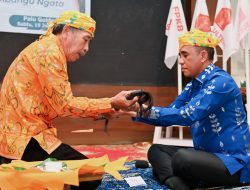 Gubernur Persembahkan Lagu Kaili di Konggres Libu Mbaso: Integrasikan Nilai Budaya dalam Pembangunan Sulteng