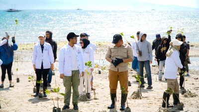 Rembuk Pemuda Sulteng Tanam 70.000 Mangrove, Fathur Razaq: Ini Sedekah Kita Untuk Alam