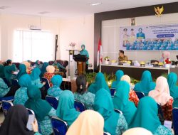 Dorong Kemandirian Ekonomi Perempun, Sry Nirwanti Bahasoan Buka Pelatihan Seni Merias dan Merangkai Bunga