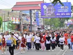 Gubernur Sulteng Lepas Fun Walk HUT ke-67 SMA Negeri 1 Palu