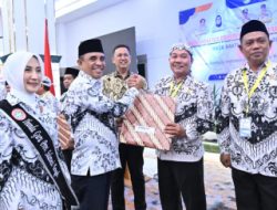 Gubernur: Pendidikan Harus Maju, Karena Pendidikan itu Investasi Jangka Panjang
