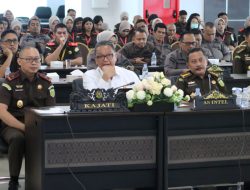 Kajati Sulteng Beserta Jajaran Mengikuti Kegiatan Pedoman Penggunaan Media Sosial