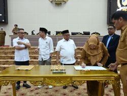 Paripurna Penandatanganan Nota Kesepakatan KUA-PPAS APBD 2026, Wagub Beri Apresiasi Pimpinan dan Anggota DPRD